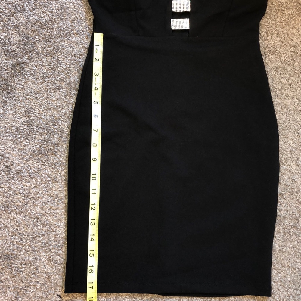 Windsor Dress - Picture 6 of 7